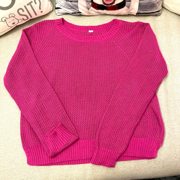 Lolë knit top - Picture 1 of 2